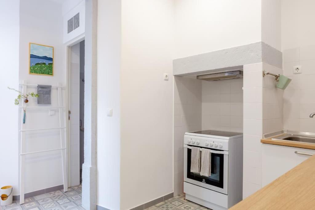 Two Bedroom Cozy Flat By River In Quiet Art Zone Lisboa المظهر الخارجي الصورة
